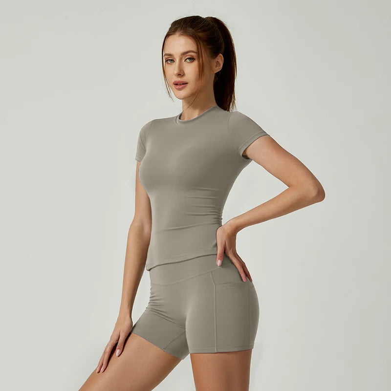 Women's Sports Yoga Set Seamless Knitted Fitness Gym Clothes Sportswear Short Sleeve Crop Top Tracksuits Gym Short Leggings